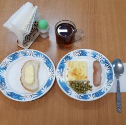 Завтрак
Омлет паровой натуральный
Чай с сахаром
Батон нарезной обогащенный микронутриентами
Масло (порциями)
Горошек зелёный
Сосиска отварная