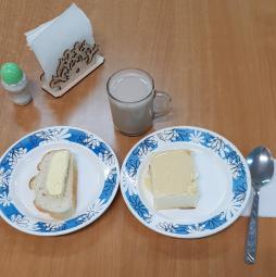 Завтрак
Запеканка из творога со сгущённым молоком
Какао с молоком
Батон нарезной обогащенный микронутриентами
Масло (порциями)